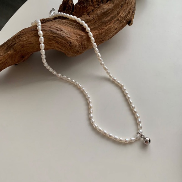 Baroque pearl necklace Silver pendant - Picture 3 of 3